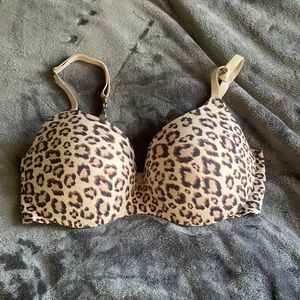 Lightly lined Demi bra :)